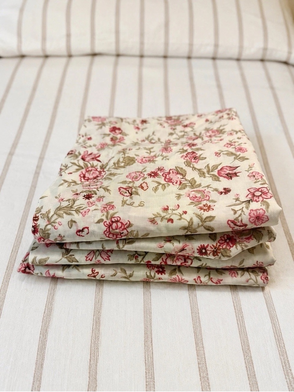 EUC Vintage Thomaston Mills Pink Floral Pillowcases Made US Set 4